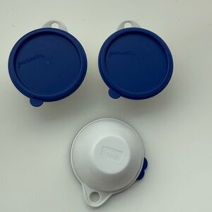 Tupperware Miniature Thatsa Bowl blue/white keychain/ornament